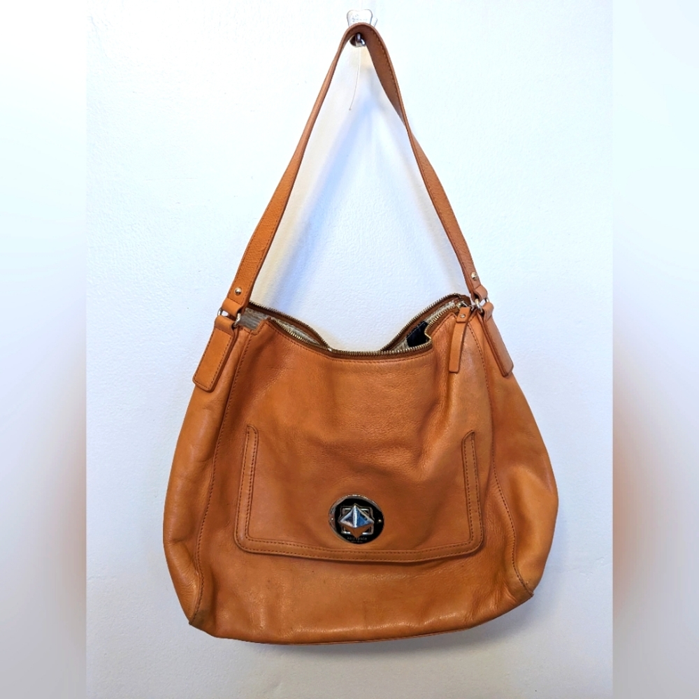 Kate Spade Saddle Hobo style bag with geometric toggle on front